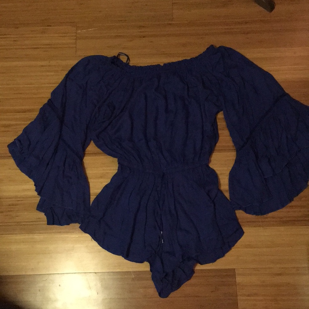 Navy blue romper🔥